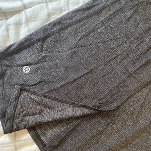 grey lulu lemon tank top